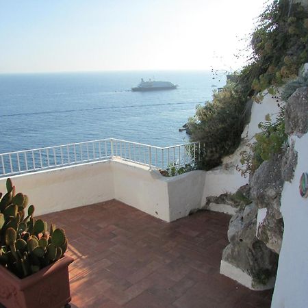 Domus Claudia Hotel Atrani Eksteriør billede