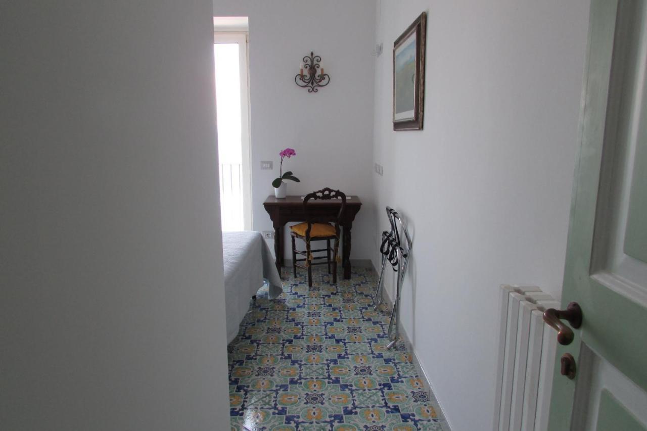 Domus Claudia Hotel Atrani Eksteriør billede
