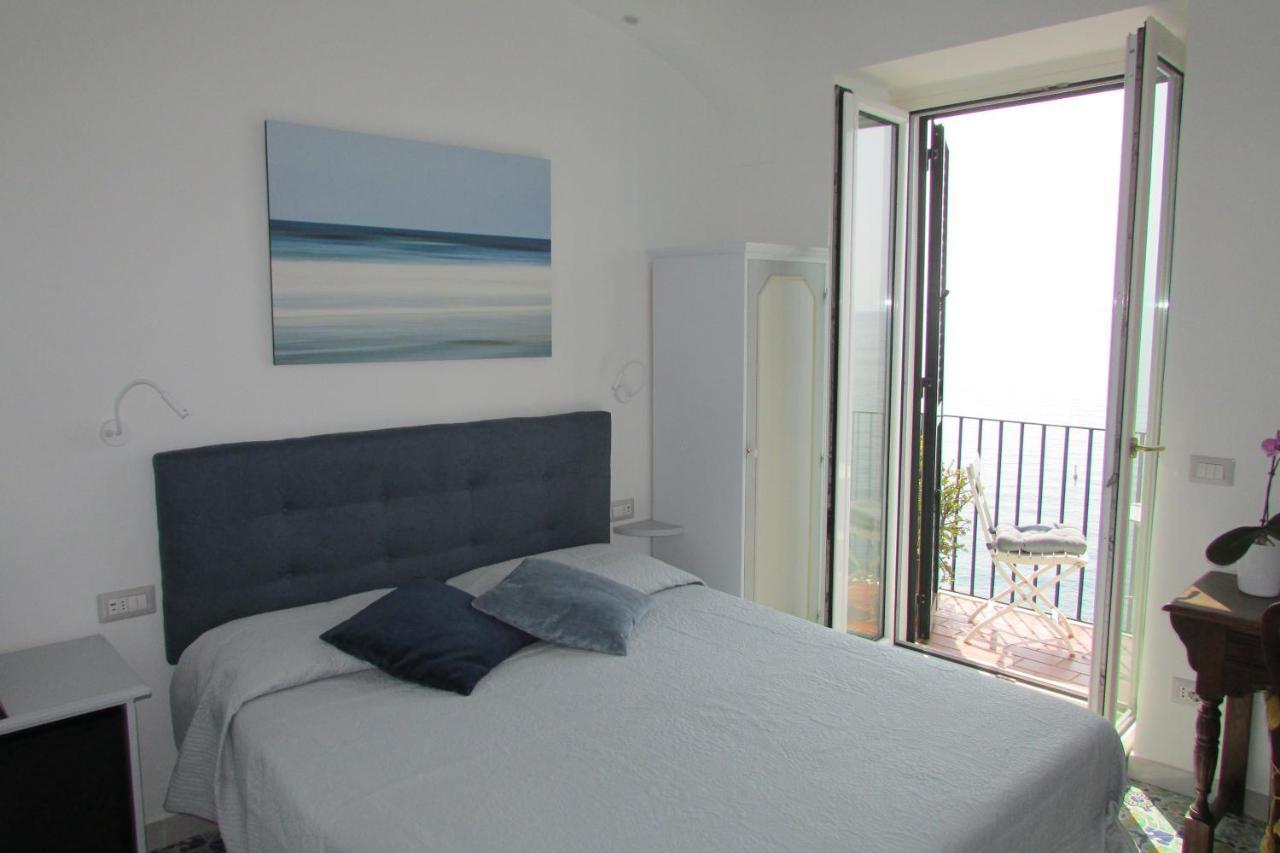 Domus Claudia Hotel Atrani Eksteriør billede