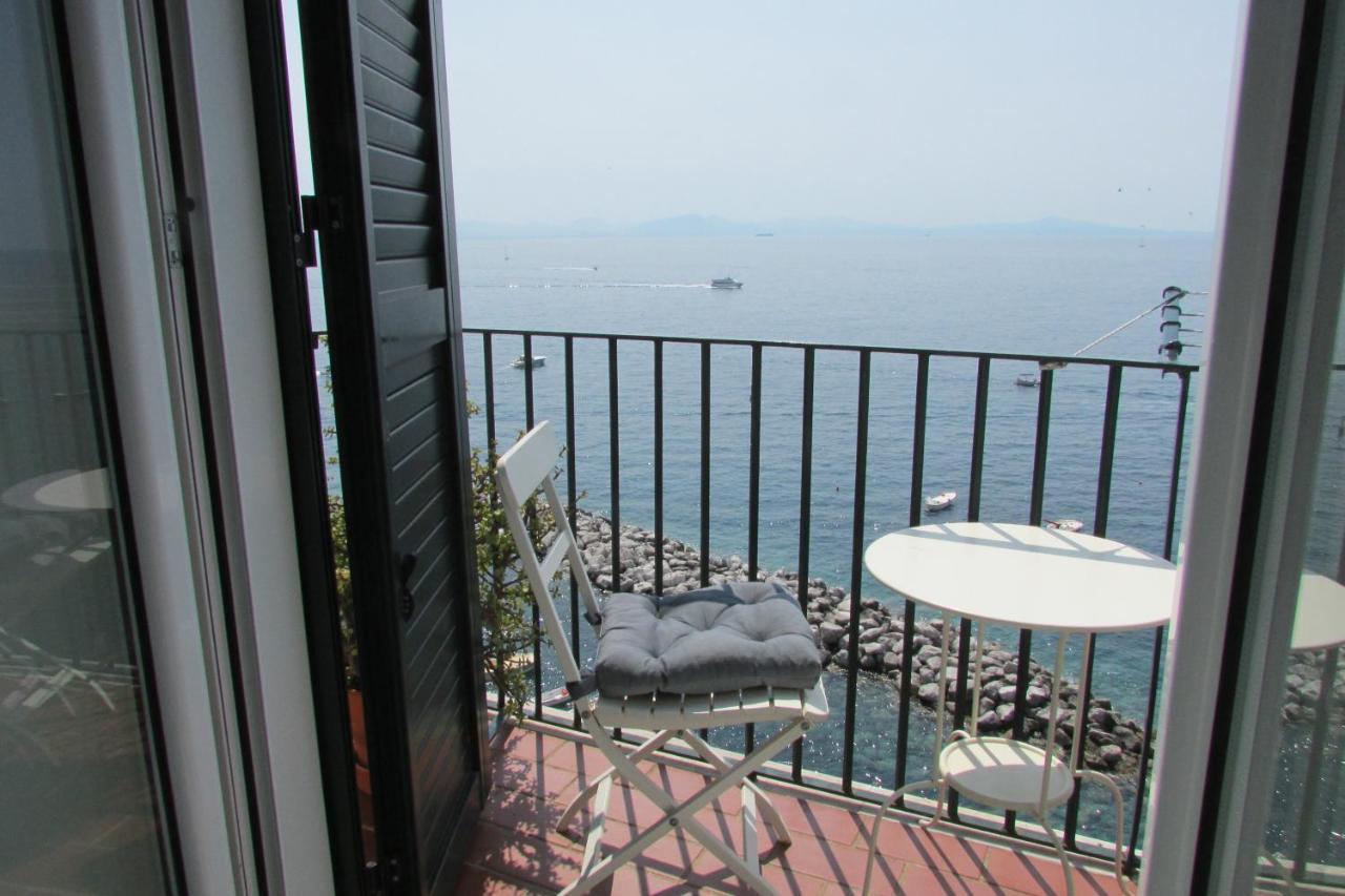 Domus Claudia Hotel Atrani Eksteriør billede