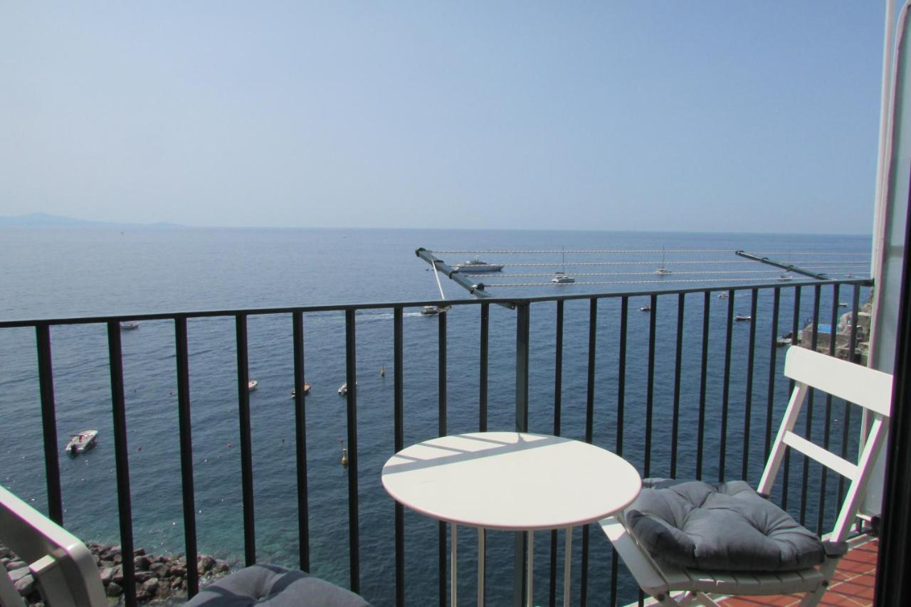 Domus Claudia Hotel Atrani Eksteriør billede