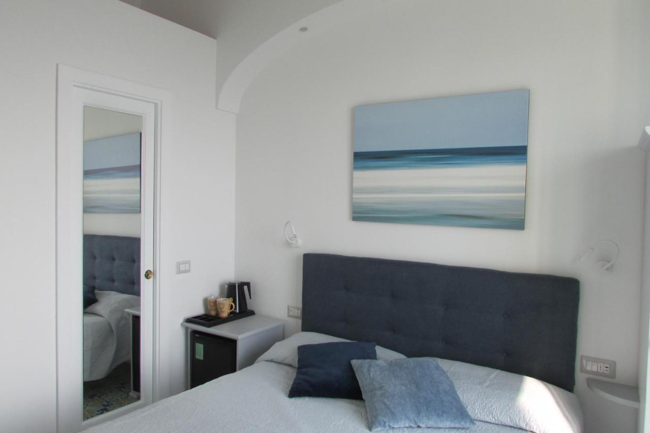 Domus Claudia Hotel Atrani Eksteriør billede