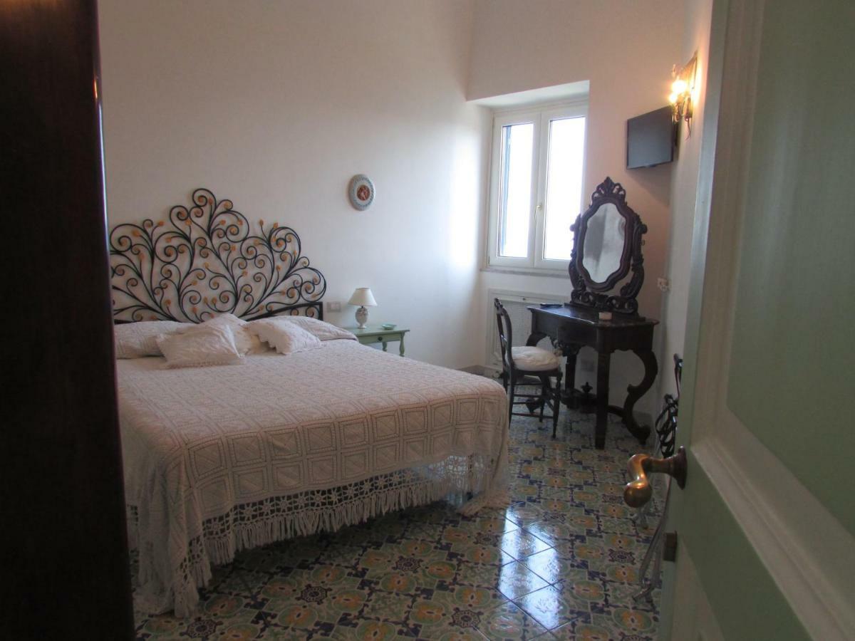 Domus Claudia Hotel Atrani Eksteriør billede