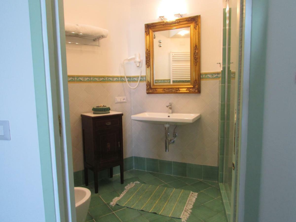 Domus Claudia Hotel Atrani Eksteriør billede