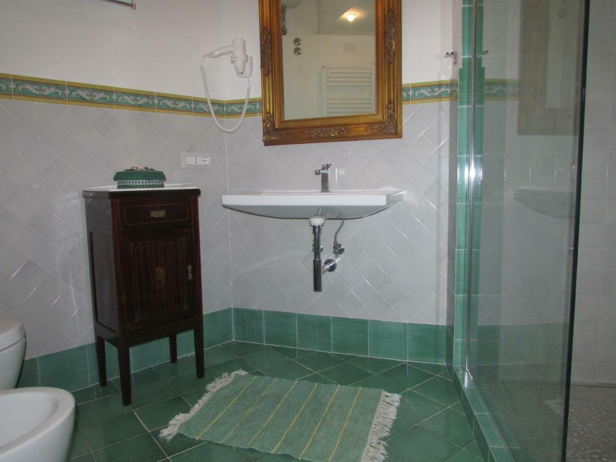 Domus Claudia Hotel Atrani Eksteriør billede